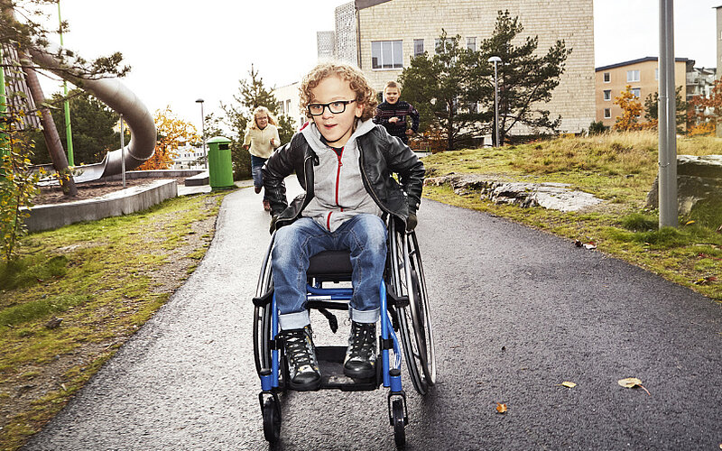 Panthera Bambino3-Kinder-rollstuhl-FiNiFuchs