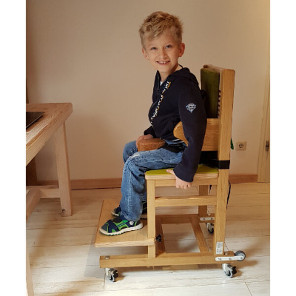 BenEdi Sitzhilfen Therapiestuhl FiNiFuchs kreativ in holz