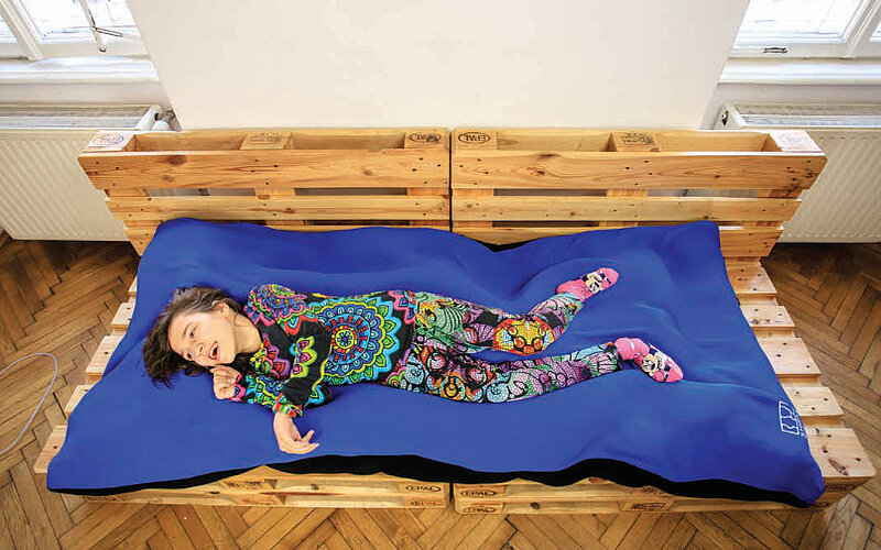 Hendrikscare Stabilo Grande Lagerungshilfe Kinderhilfsmittel FiNiFuchs