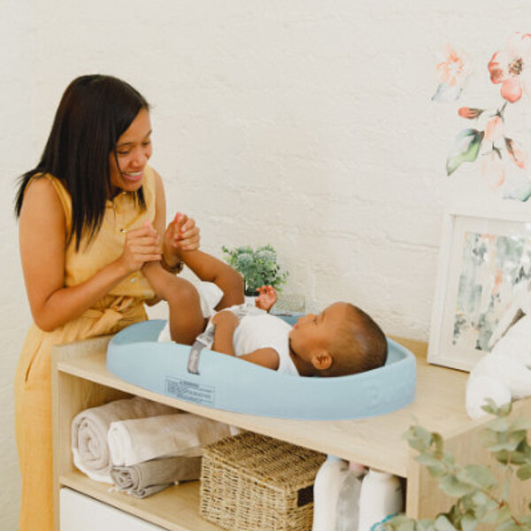Wickeltisch Wickelunterlage Wickelauflage baby Kinder mit Behinderung Bumbo FiNiFuchs