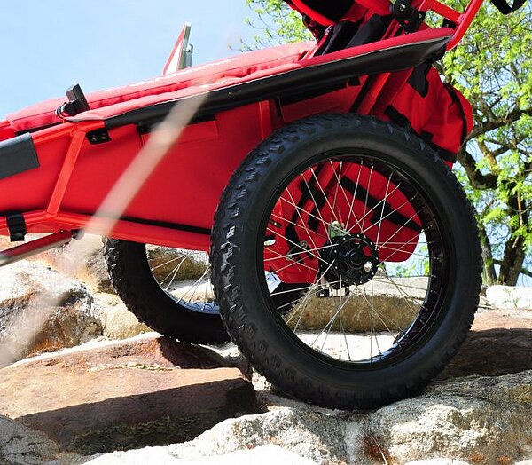 xRover REHA BUGGY M Rehabuggy RehaKinder Behinderung Rehakarre Rehafahrradanhänger FiNiFuchs