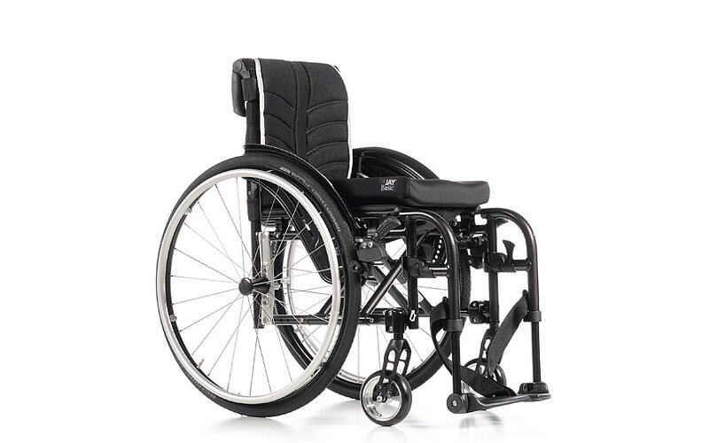 Easy-300-folding-wheelchair-Rollstuhl-FiNiFuchs