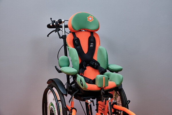 Individuelle_Sitzorthese_FINiFuchs Kinderhilfsmittel