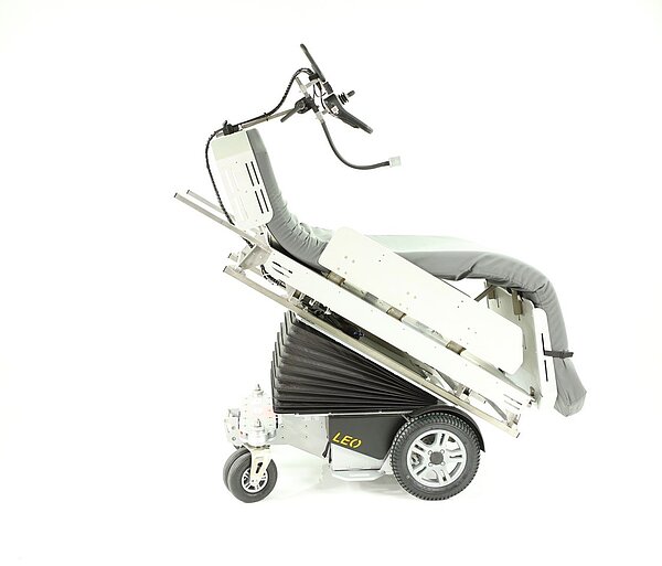 COSEATfly-Kantelung-Elektrorollstuhl-FiNiFuchs