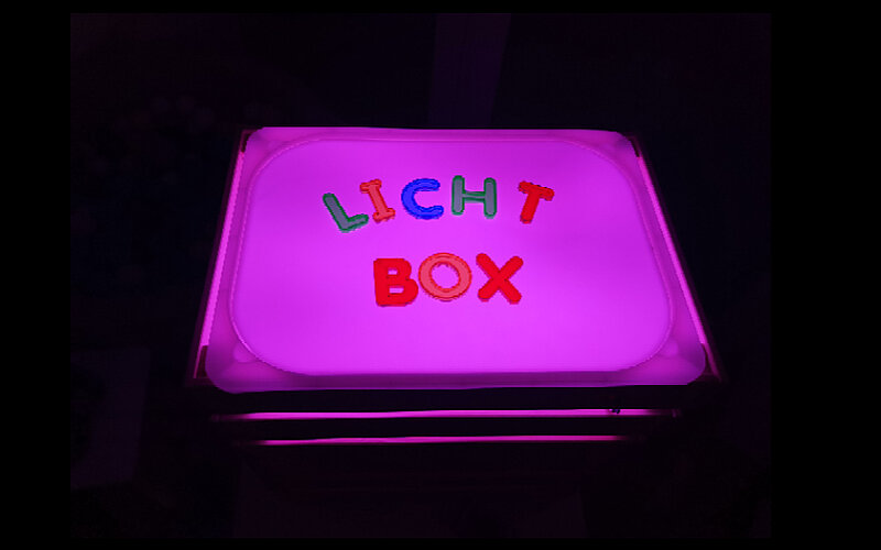 FiNiFuchs Leuchttisch Hack Kinder mit Behinderung FiNiFuchs Leuchttisch Hack Kinder mit Behinderung