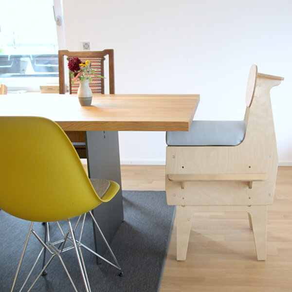 Sitzhilfe-FiNiFuchs-kindertherapiestuhl