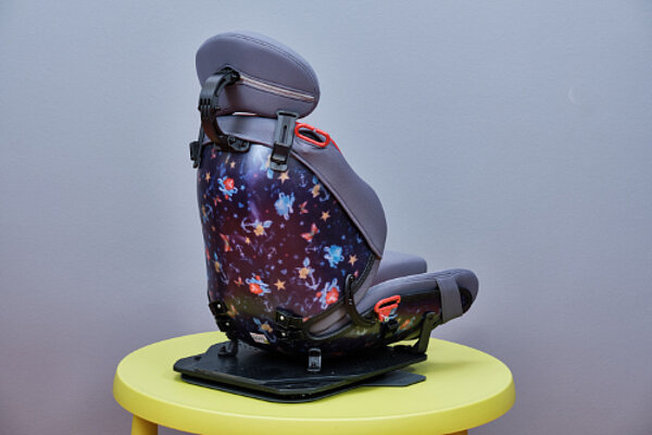 Individuelle_Sitzorthese_FINiFuchs Strehl Kinderhilfsmittel