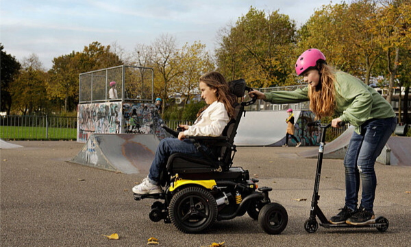 Kameleon-Kinderelektrorollstuhl