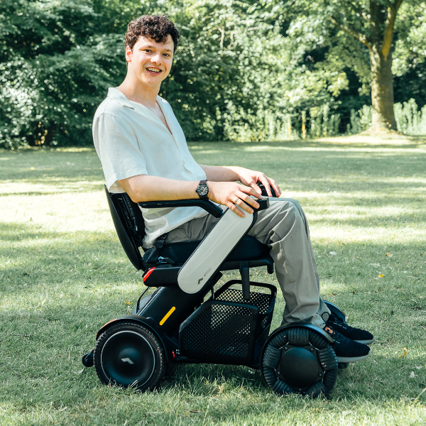 Whill-C2-Elektrorollstuhl-FiNiFuchs